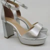 Sandalo pelle donna Alison argento<Apepazza Sale