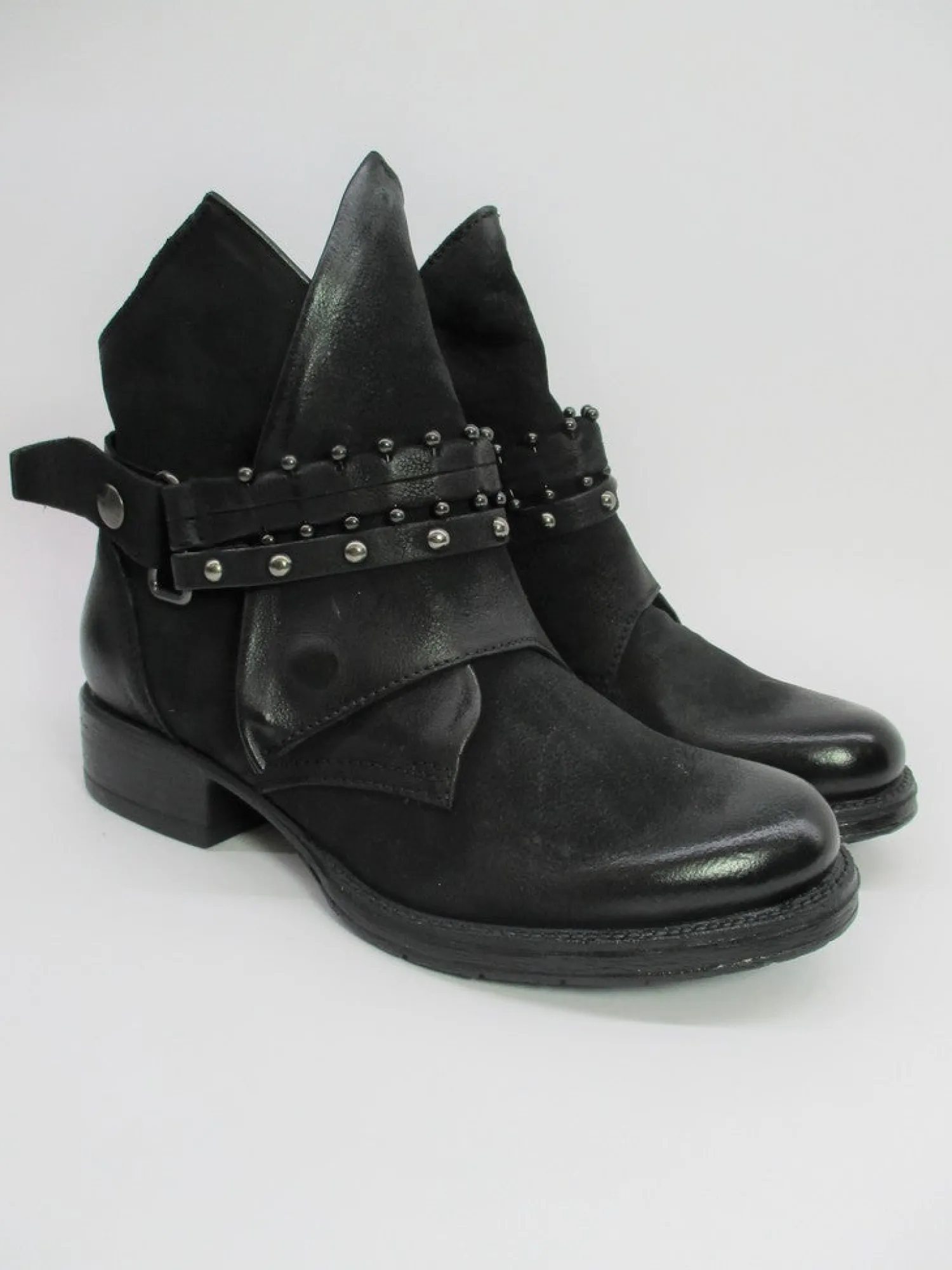 Tronchetto pelle donna 177262 nero<Mjus Online